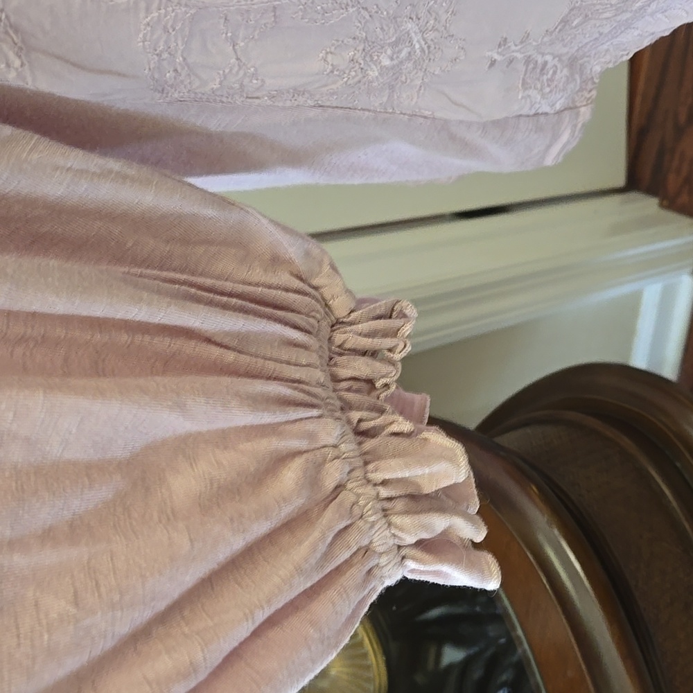 Democracy Light Pink Blouse Emroidery 3/4 Ruffle Sleeve Vneck Button Front L EUC - Picture 3 of 9